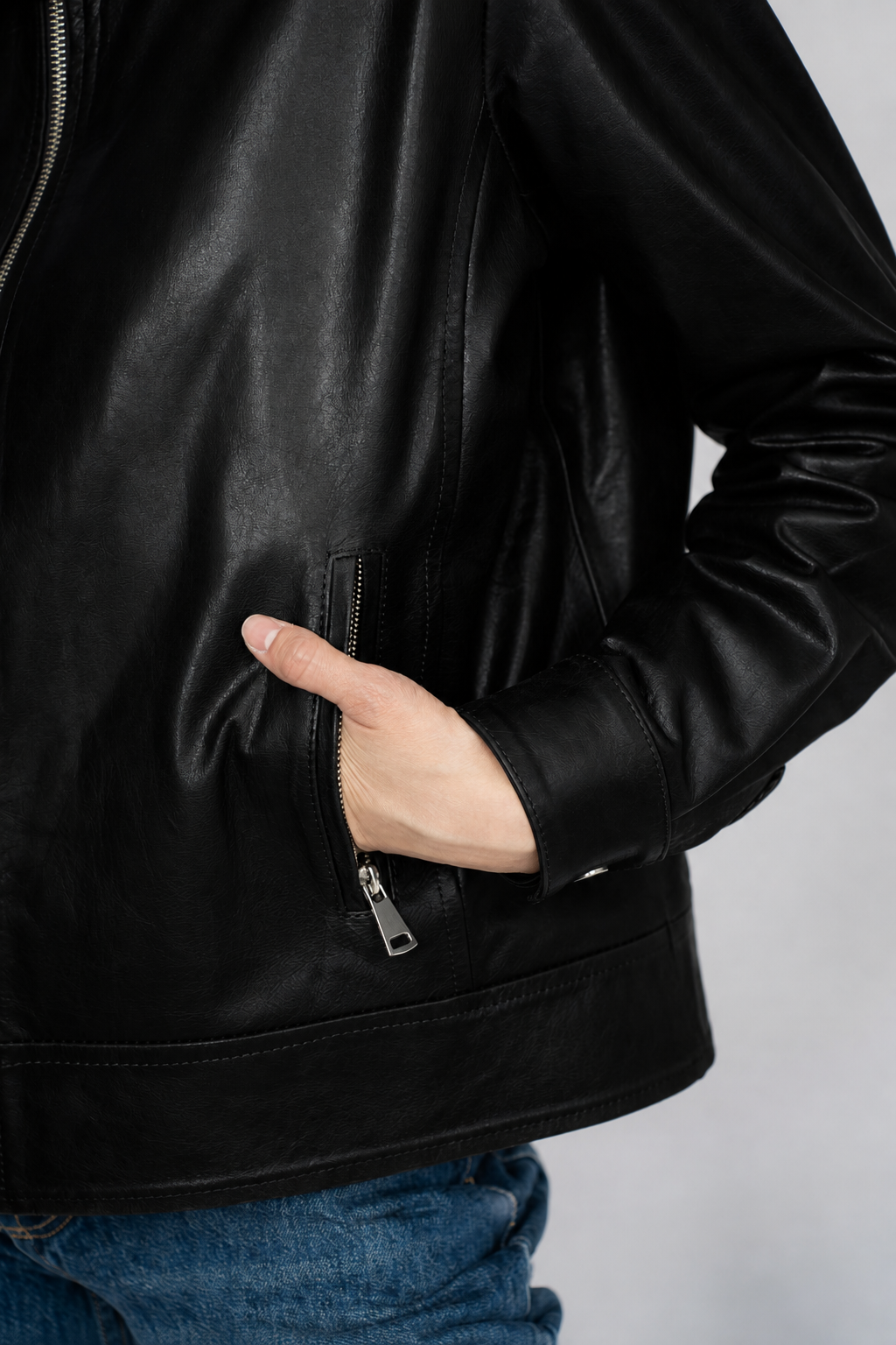 Chaqueta Perla Cuero Negra